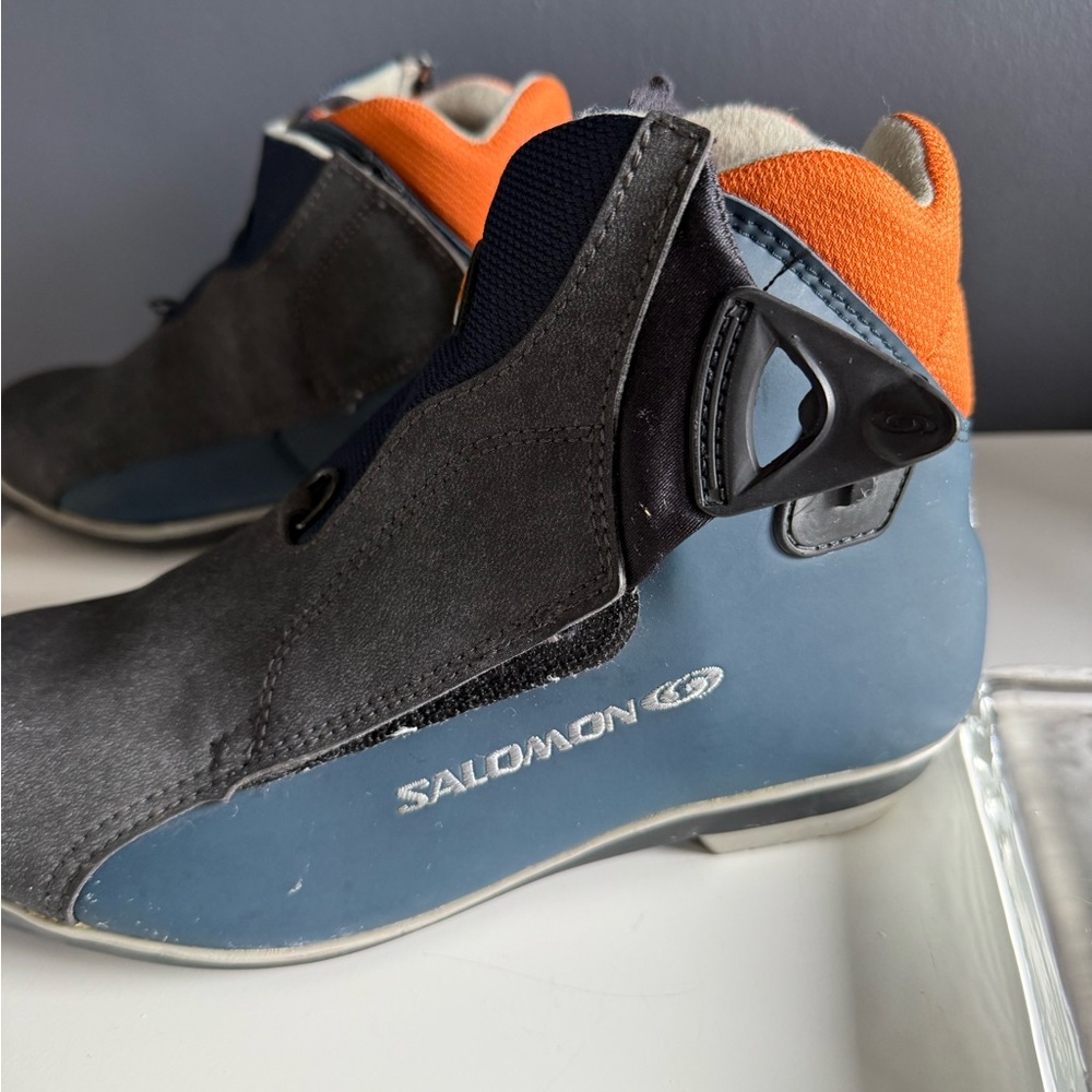 Salomon New Escape SNS Profil Ski Boots USA Size 6 Eur 39 Thinsulate Insulation
